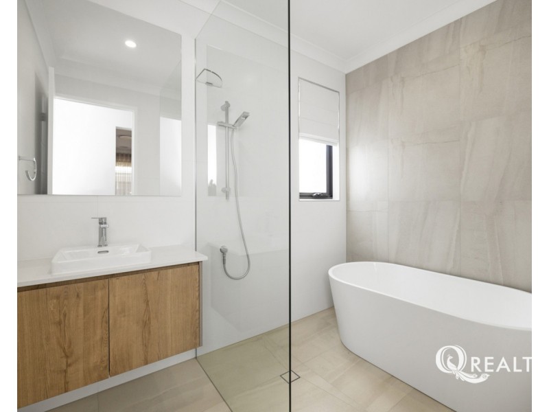 5 Coral Street, Pimpama QLD 4209