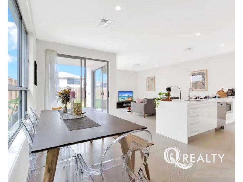 42 Viewpoint Street, Rochedale QLD 4123