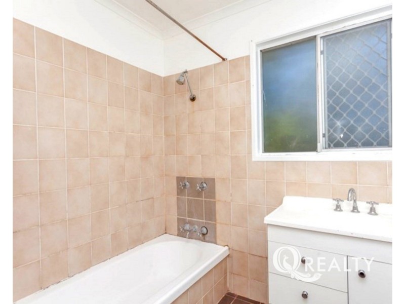 5 Franke Court, Kingston QLD 4114