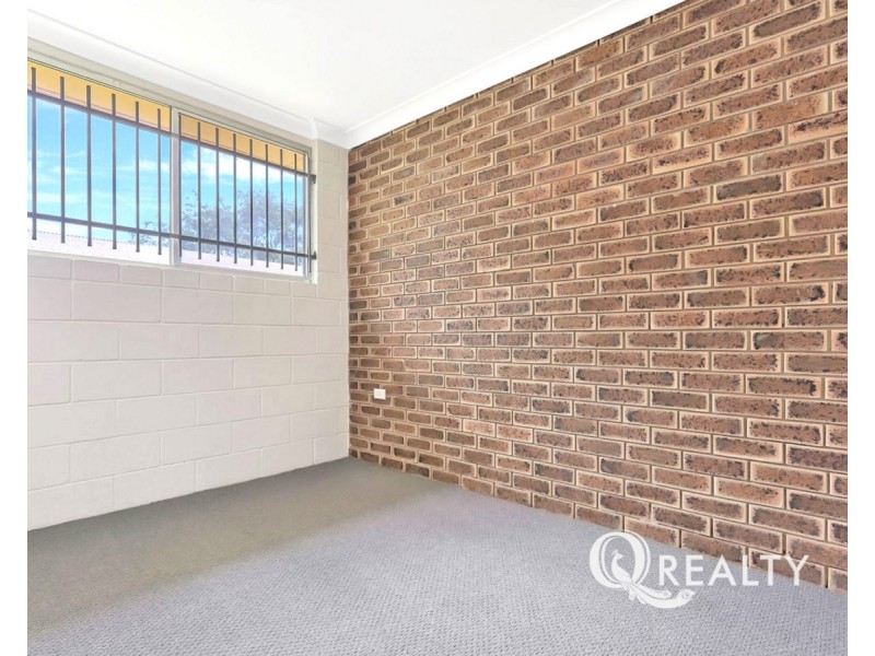5/42 Defiance Road, Logan Central QLD 4114