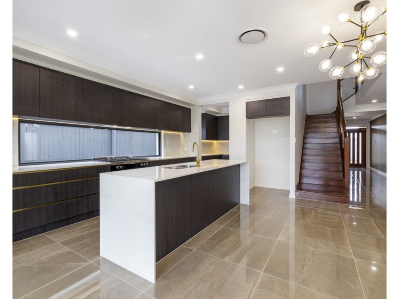 177 Falkland St East Street, Pallara QLD 4110