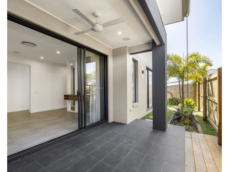 5 Coral Street, Pimpama QLD 4209