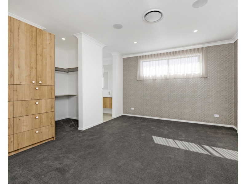 5 Coral Street, Pimpama QLD 4209