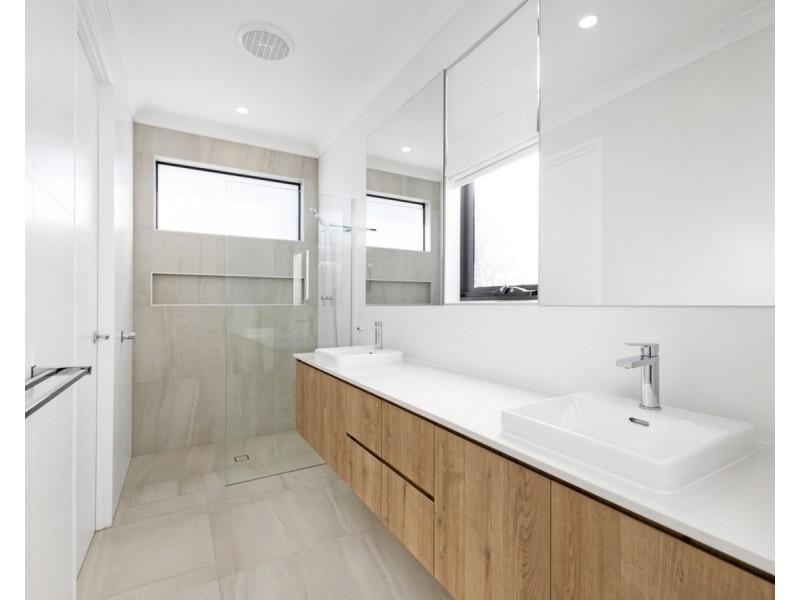 5 Coral Street, Pimpama QLD 4209