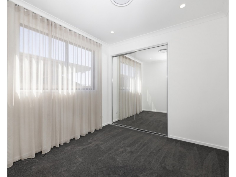 5 Coral Street, Pimpama QLD 4209