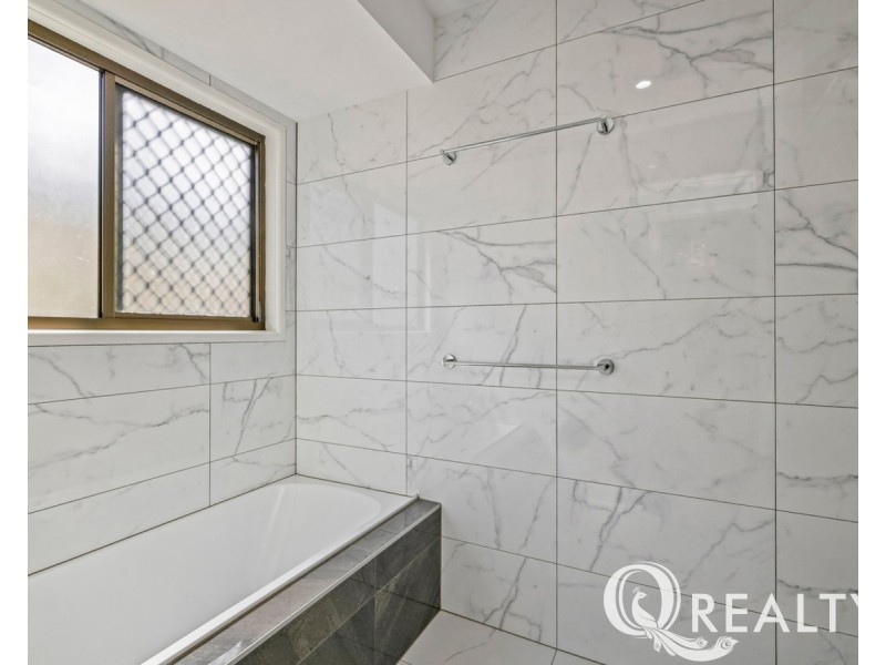 4 Dornock Drive, Boronia Heights QLD 4124