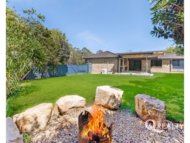 125 Greenways Esplanade, Parkinson QLD 4115