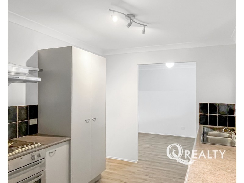 12 Riseborough Crescent, Crestmead QLD 4132