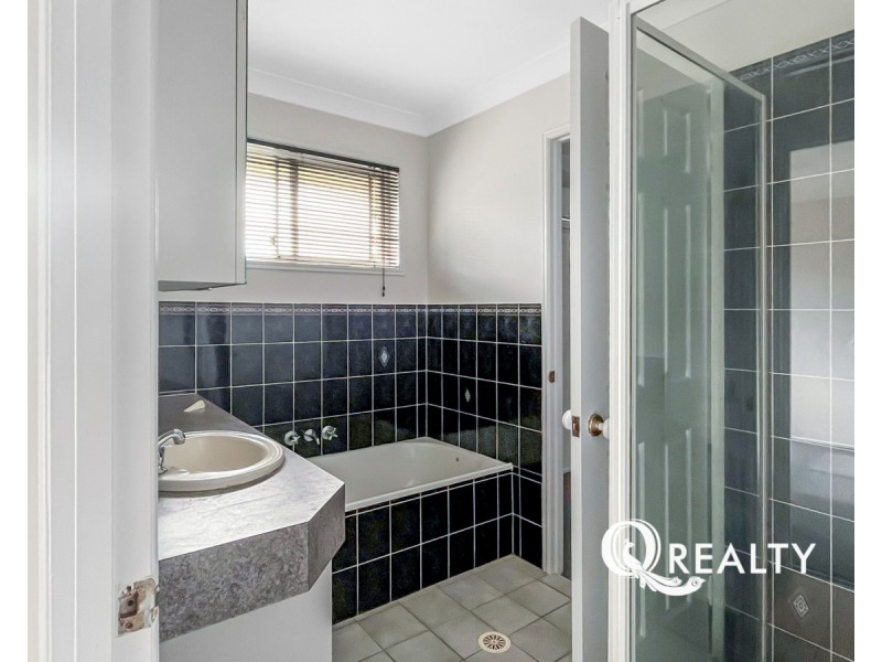 12 Riseborough Crescent, Crestmead QLD 4132