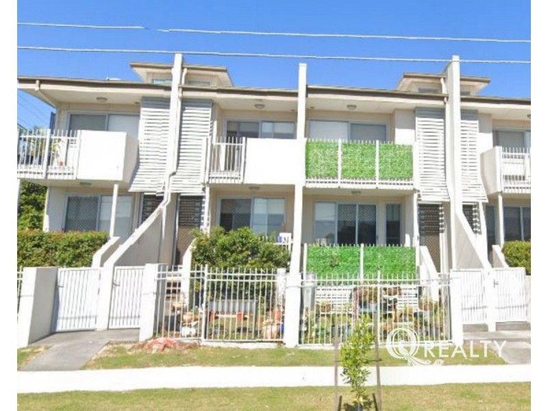 2/15 Zahel Street, Carina QLD 4152