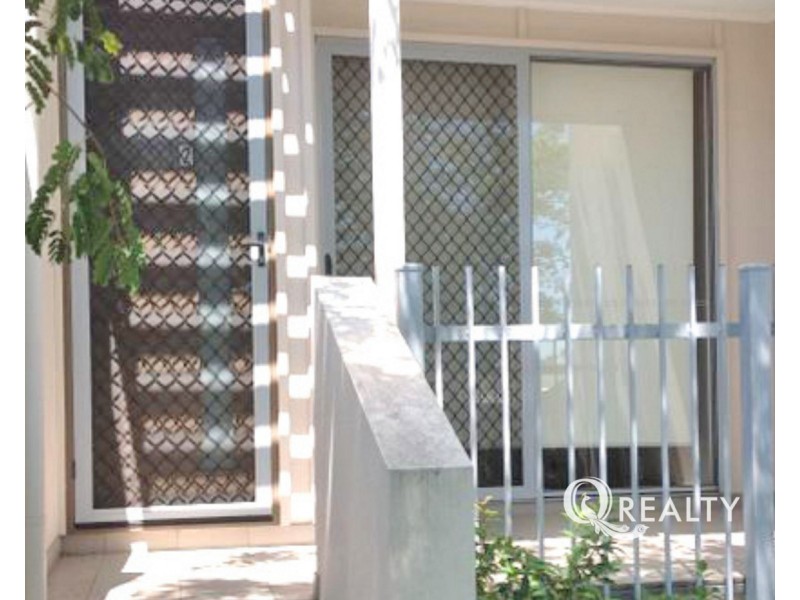 2/15 Zahel Street, Carina QLD 4152