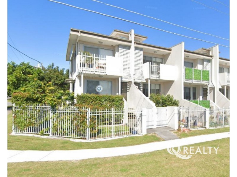 2/15 Zahel Street, Carina QLD 4152