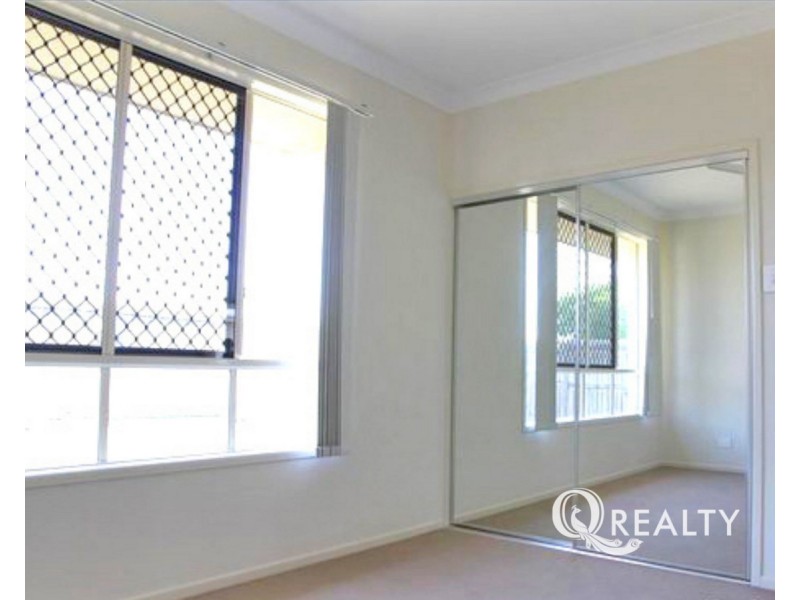 12 Iris Court, Yamanto QLD 4305