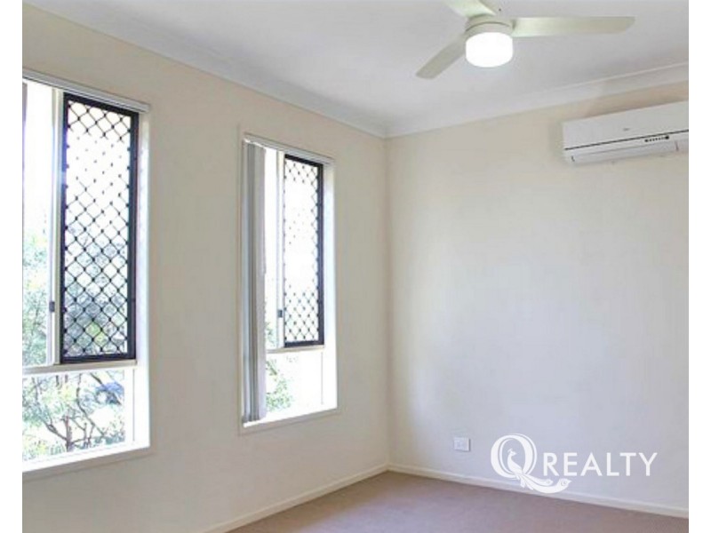 12 Iris Court, Yamanto QLD 4305