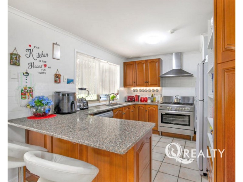 9 Phillip Place, Forest Lake QLD 4078