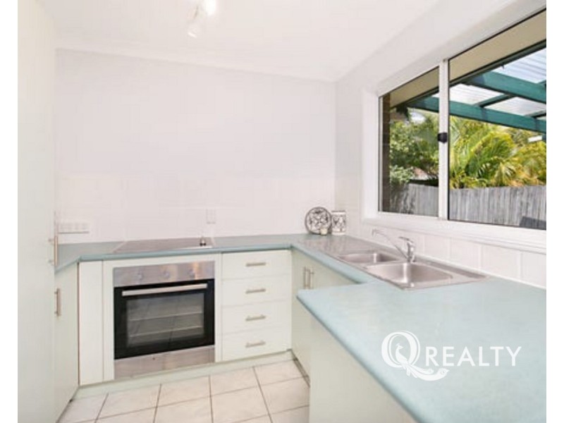 3 Larrell Close, Eight Mile Plains QLD 4113