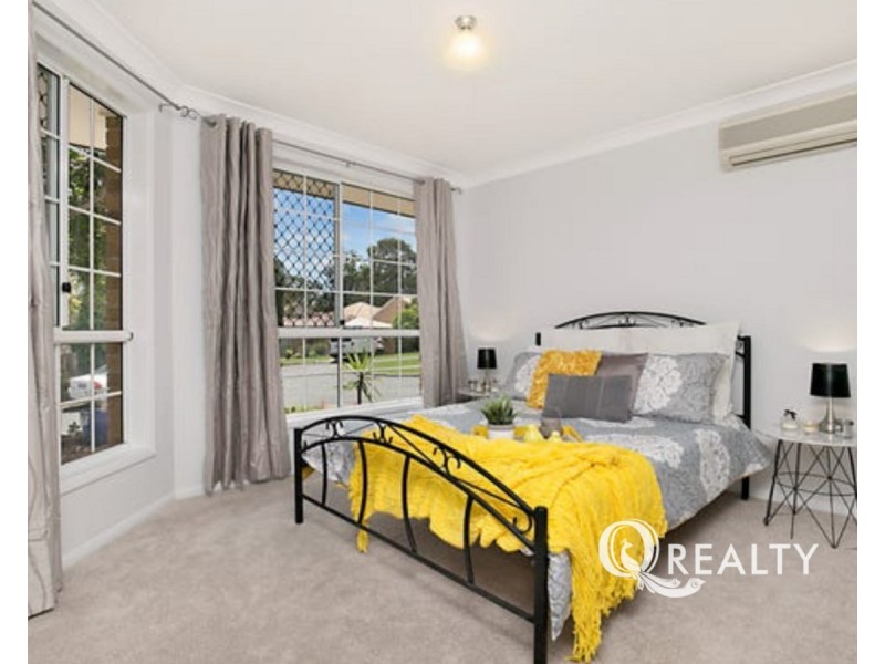 3 Larrell Close, Eight Mile Plains QLD 4113