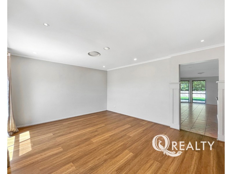 39 Regency Place, Stretton QLD 4116
