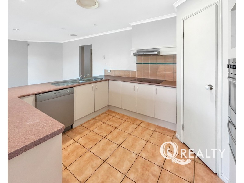 39 Regency Place, Stretton QLD 4116