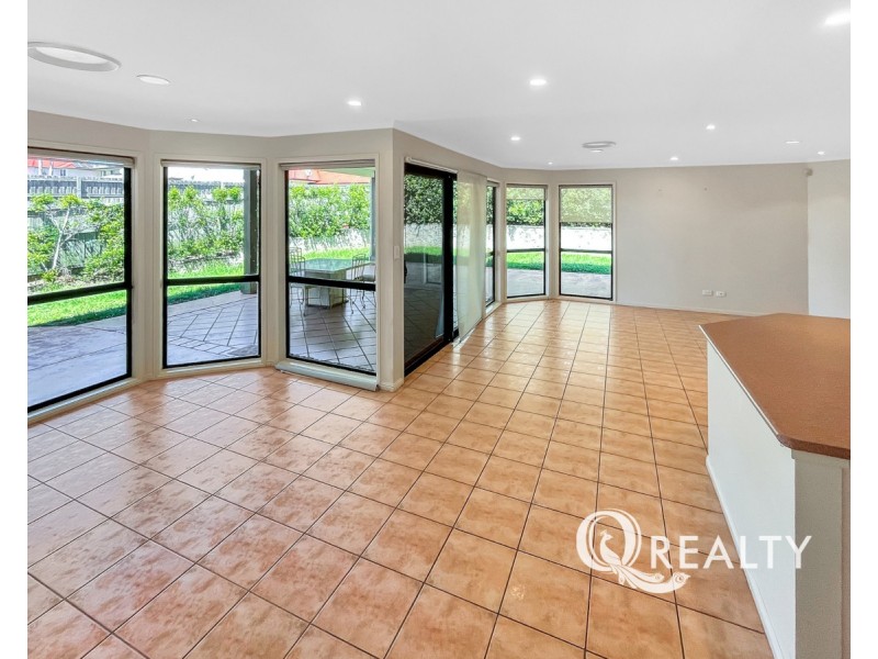 39 Regency Place, Stretton QLD 4116