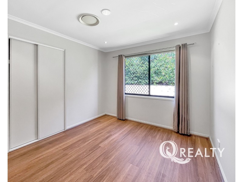 39 Regency Place, Stretton QLD 4116