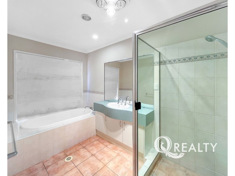 39 Regency Place, Stretton QLD 4116