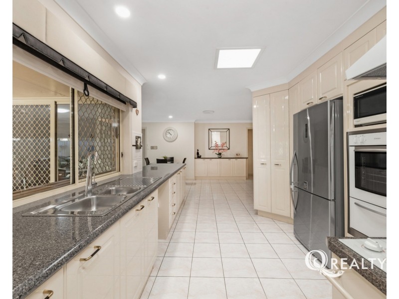 9 Eldena Court, Parkinson QLD 4115