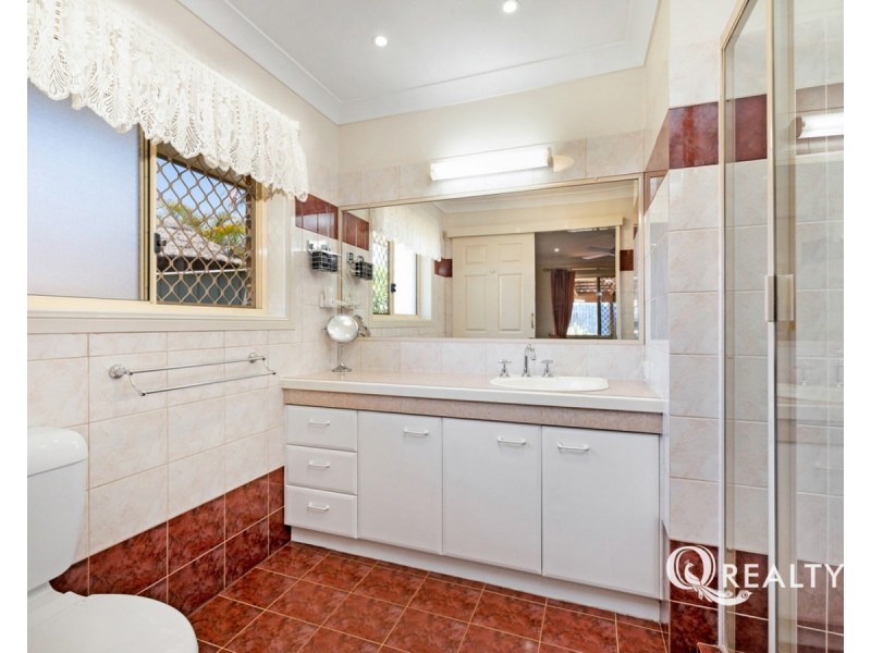 9 Eldena Court, Parkinson QLD 4115