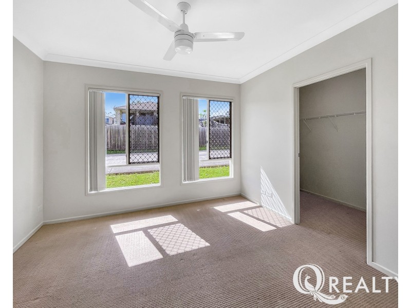 6 Figtree Court, Yamanto QLD 4305