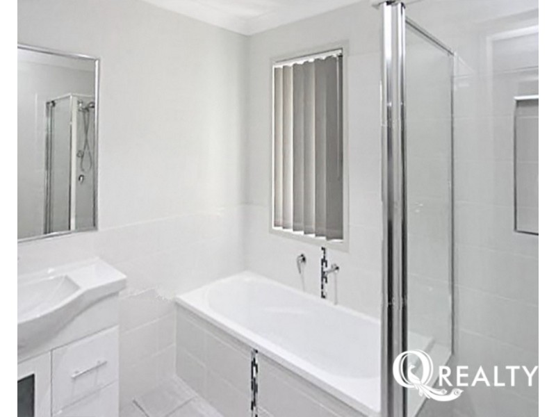 .8 MacBride Court, Collingwood Park QLD 4301