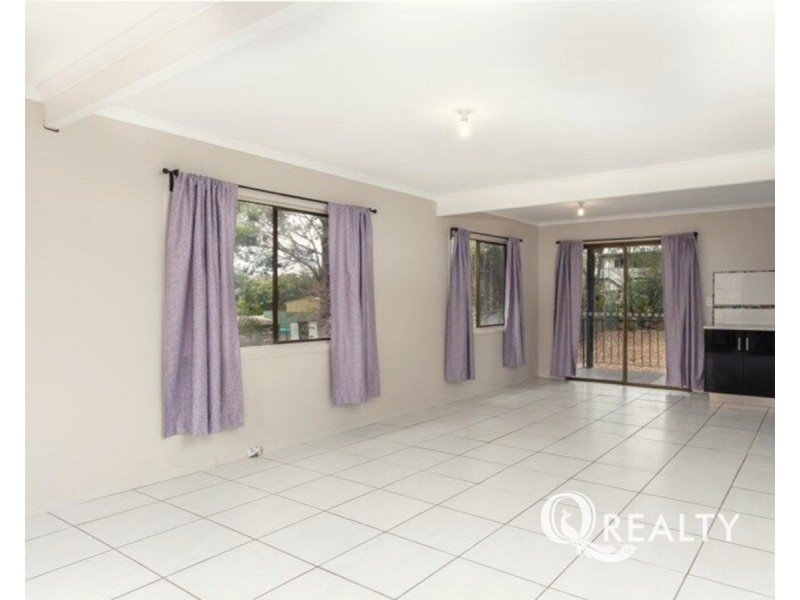 151 Aquarius Drive, Kingston QLD 4114