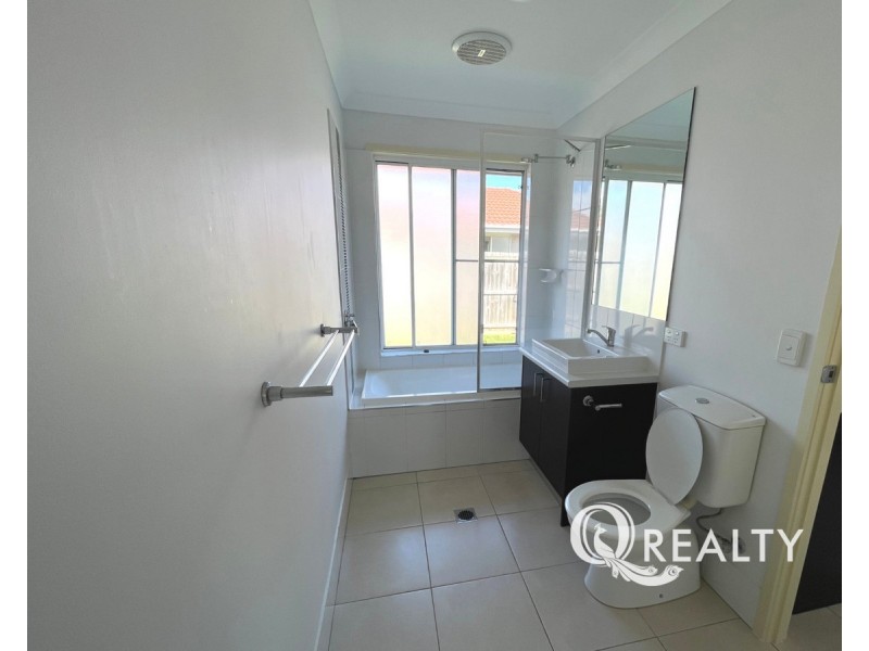 2/19 James Street, Beaudesert QLD 4285