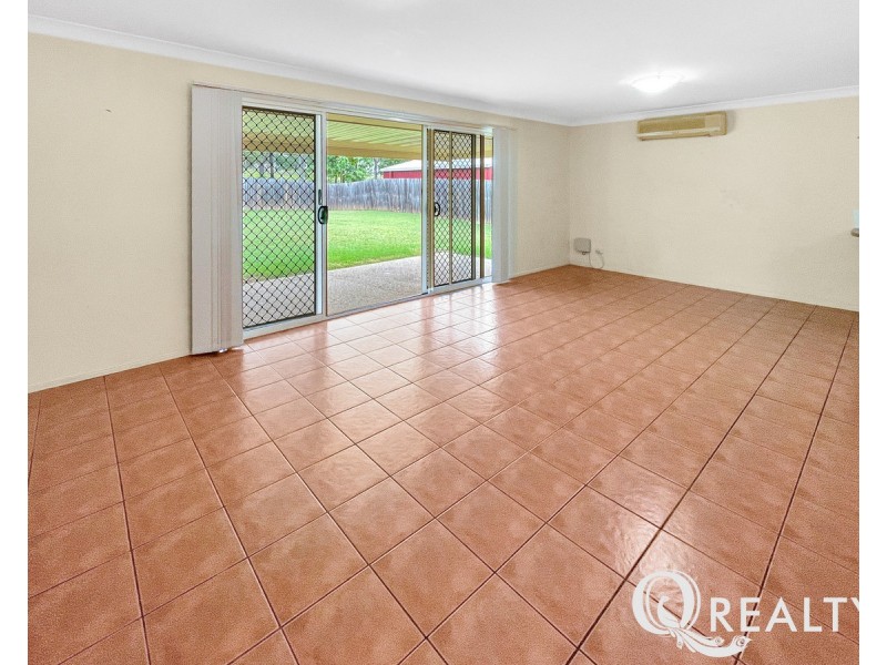 24 Kathleen Place, Yamanto QLD 4305