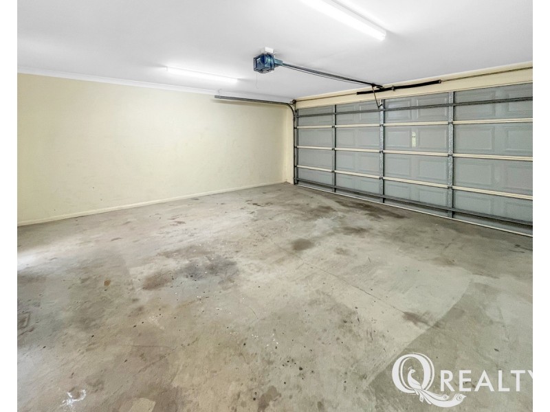 24 Kathleen Place, Yamanto QLD 4305