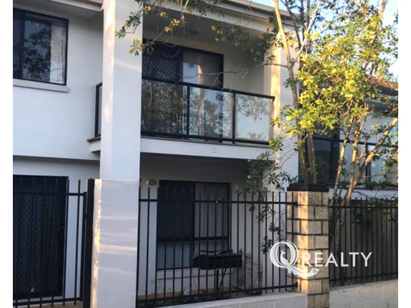 13/16 Violet Close, Eight Mile Plains QLD 4113