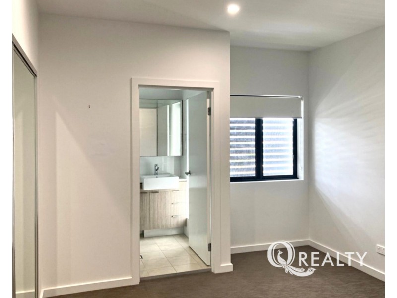 402/24 Bromley Street, Kangaroo Point QLD 4169