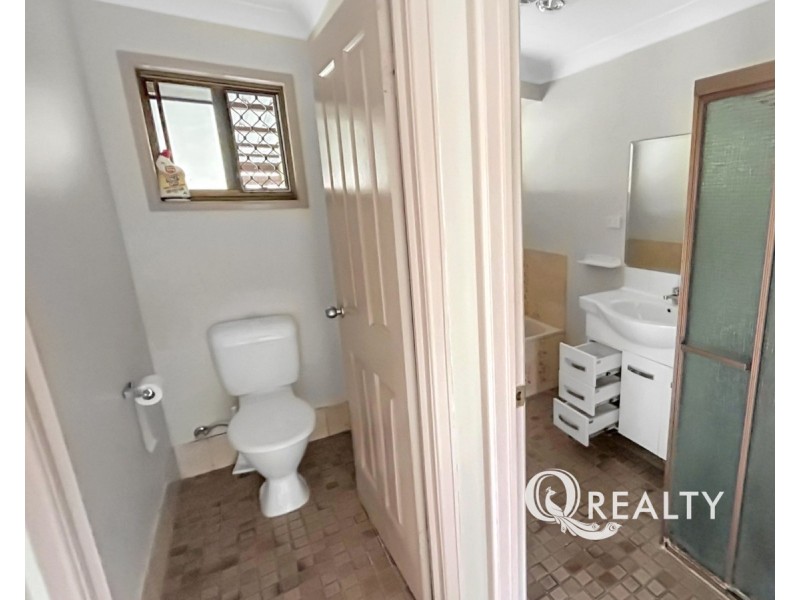 2 Wilpowell Street, Oxley QLD 4075