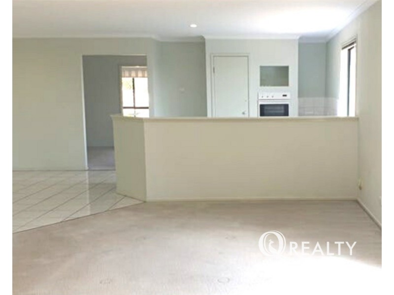 6 Janmore Place, Parkinson QLD 4115