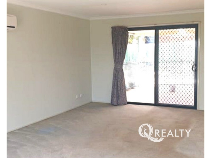 6 Janmore Place, Parkinson QLD 4115