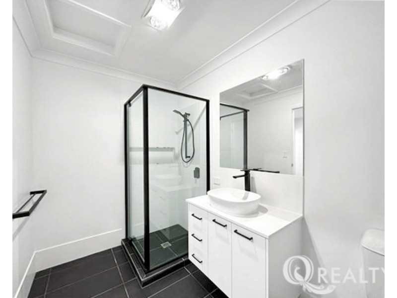 472 Grande Avenue, Spring Mountain QLD 4124