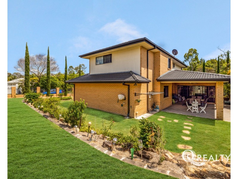 4 Ravensbourne Close, Parkinson QLD 4115