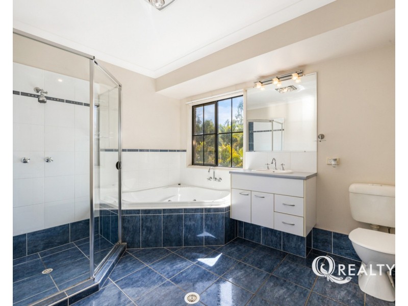 4 Ravensbourne Close, Parkinson QLD 4115