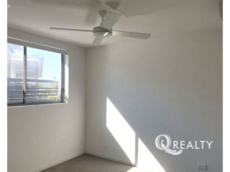 203/61 Ellen Street, Oxley QLD 4075