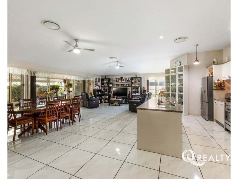 34 Dart Place, Parkinson QLD 4115