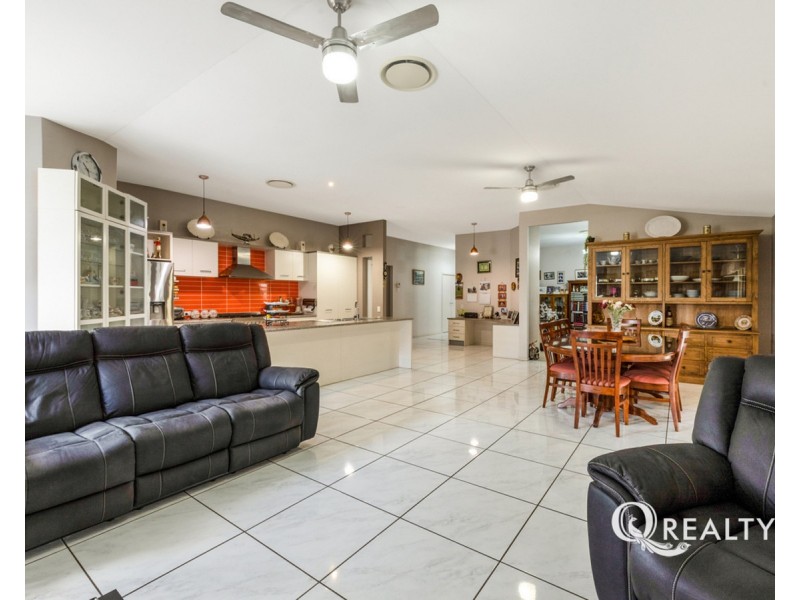 34 Dart Place, Parkinson QLD 4115
