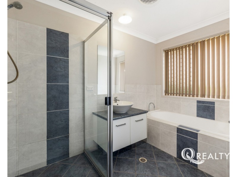 34 Dart Place, Parkinson QLD 4115