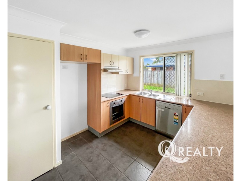 42 Fourth Avenue, Marsden QLD 4132
