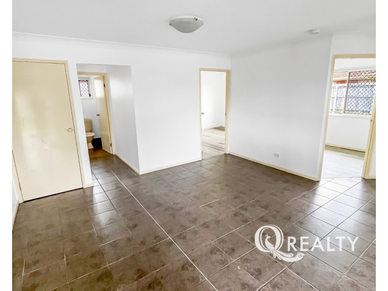 42 Fourth Avenue, Marsden QLD 4132