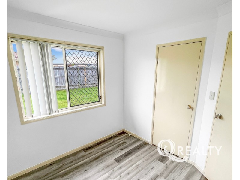 42 Fourth Avenue, Marsden QLD 4132