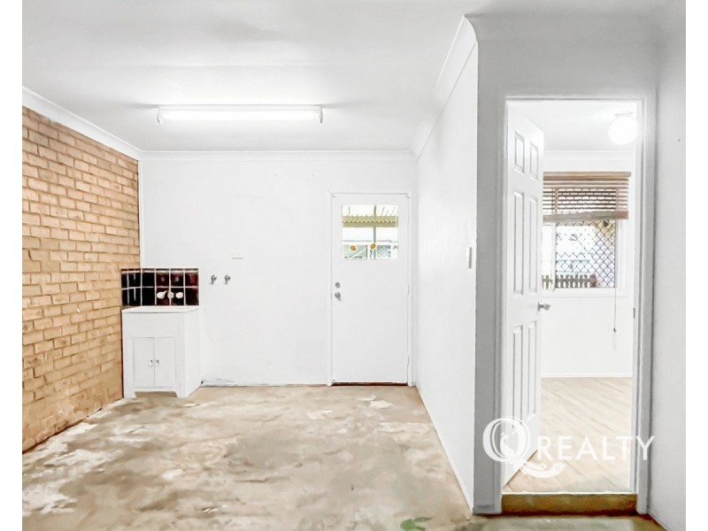 12 Riseborough Crescent, Crestmead QLD 4132